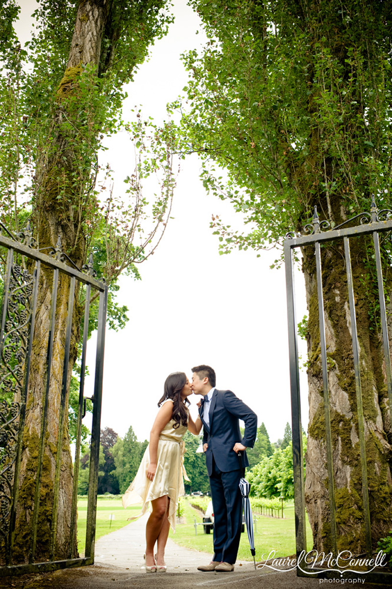 Seattle wedding photographer engagement session at Woodinville, WA winery.