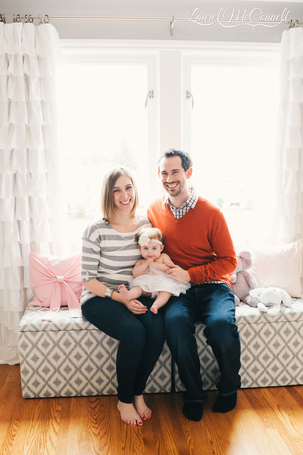 Relaxed home family portrait in Seattle.
