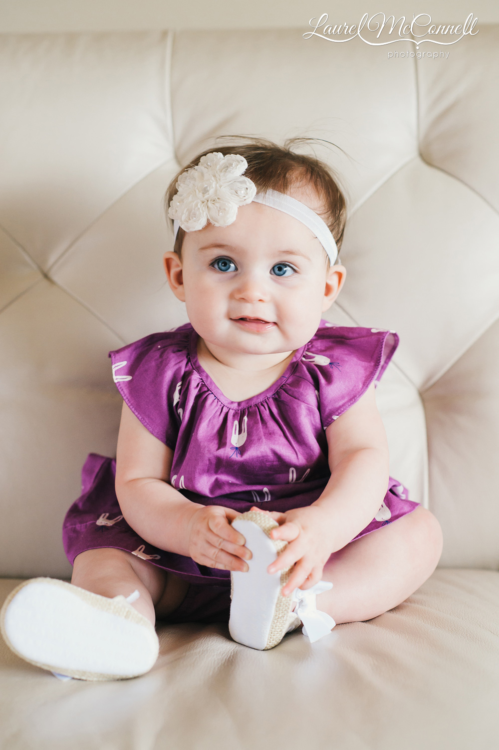 Modern baby photographer in Seattle.