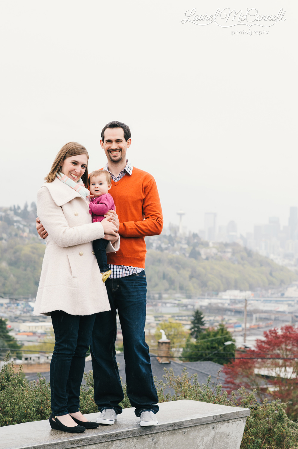 Relaxed family portraiture in Seattle.